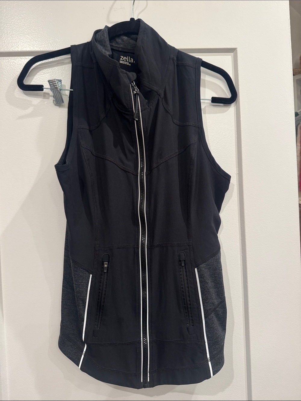 Zella Black & Dark Gray Athletic Zip Vest